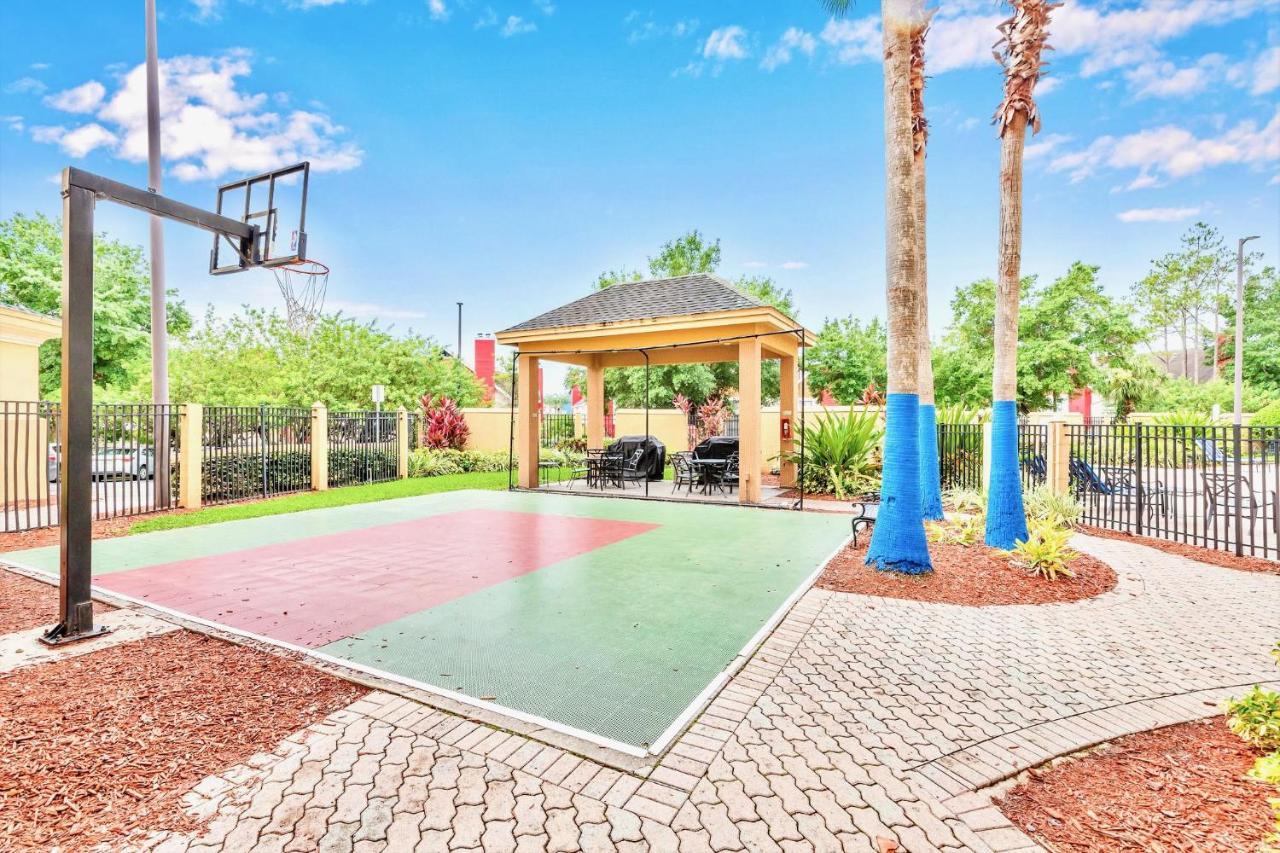 Cozy 1Br With Two Queen Beds - Pool And Hot Tub - Close To Disney Орландо Экстерьер фото